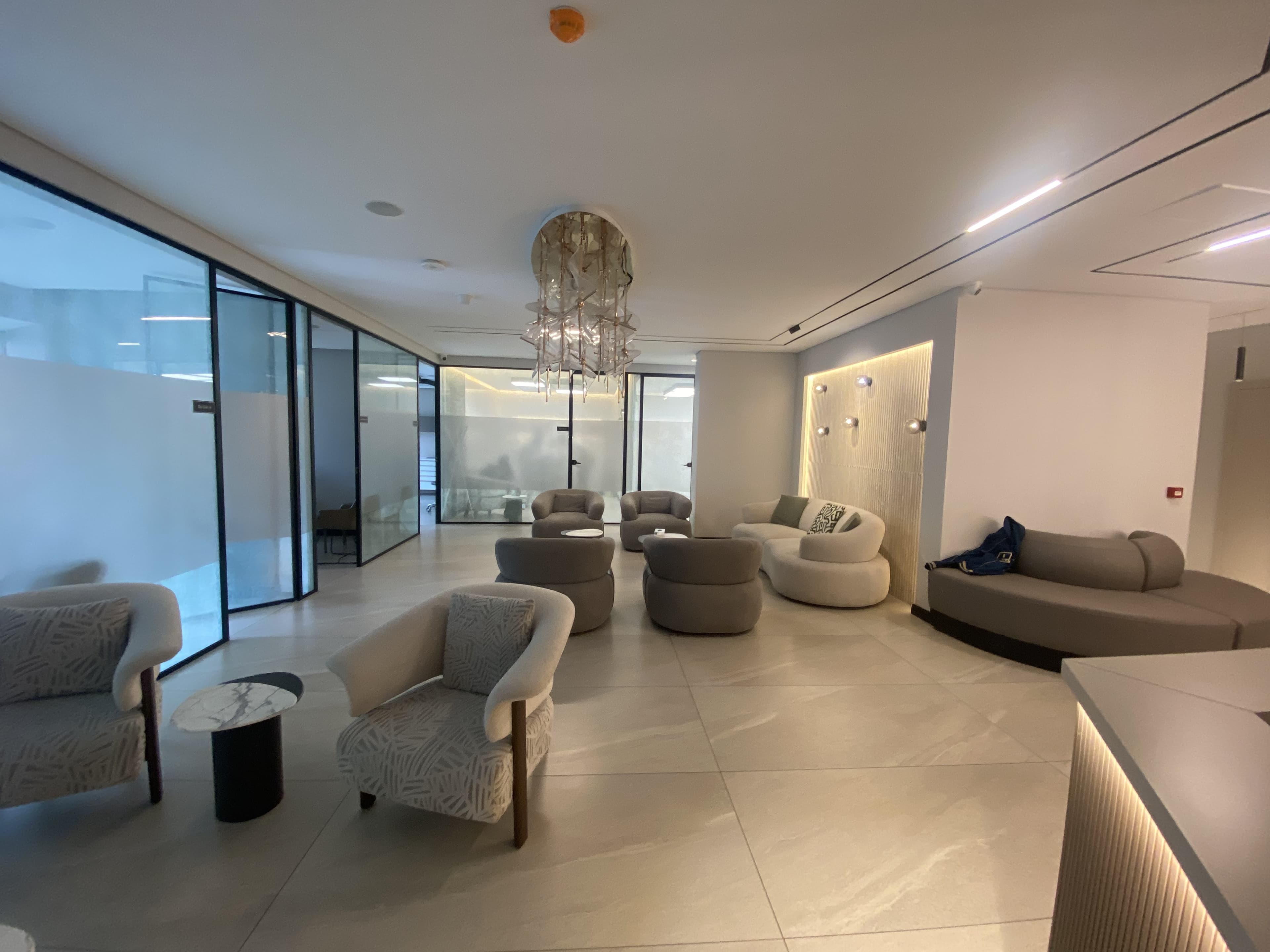 Premium DENTAL BY MO Interior